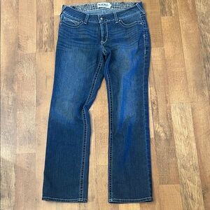 Ariat 32R mid rise straight